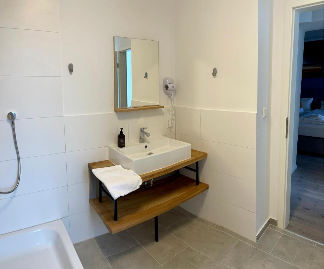 Aparthotel Neumuenster City Bagian luar foto